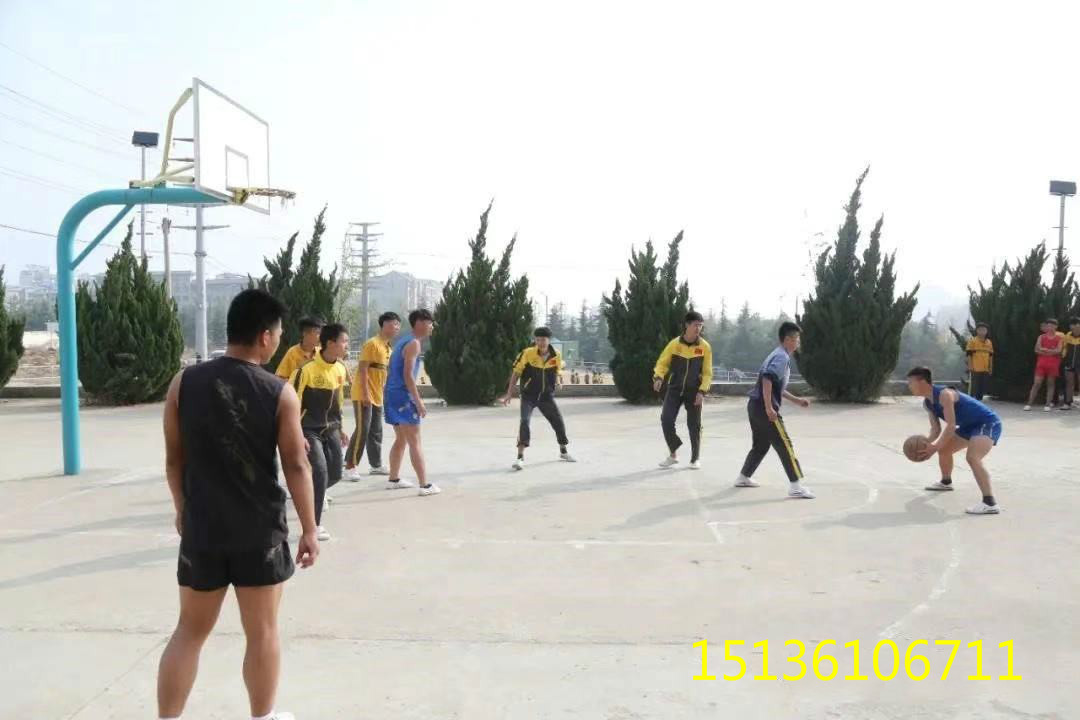 嵩山少林寺文武学校篮球比赛